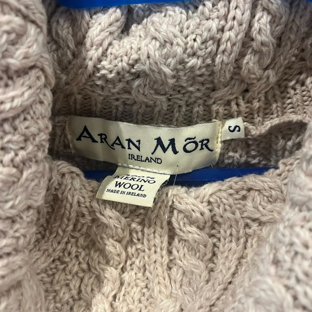 New with tags Aran Mor Cable Knit Sweater small - Picture 3 of 4
